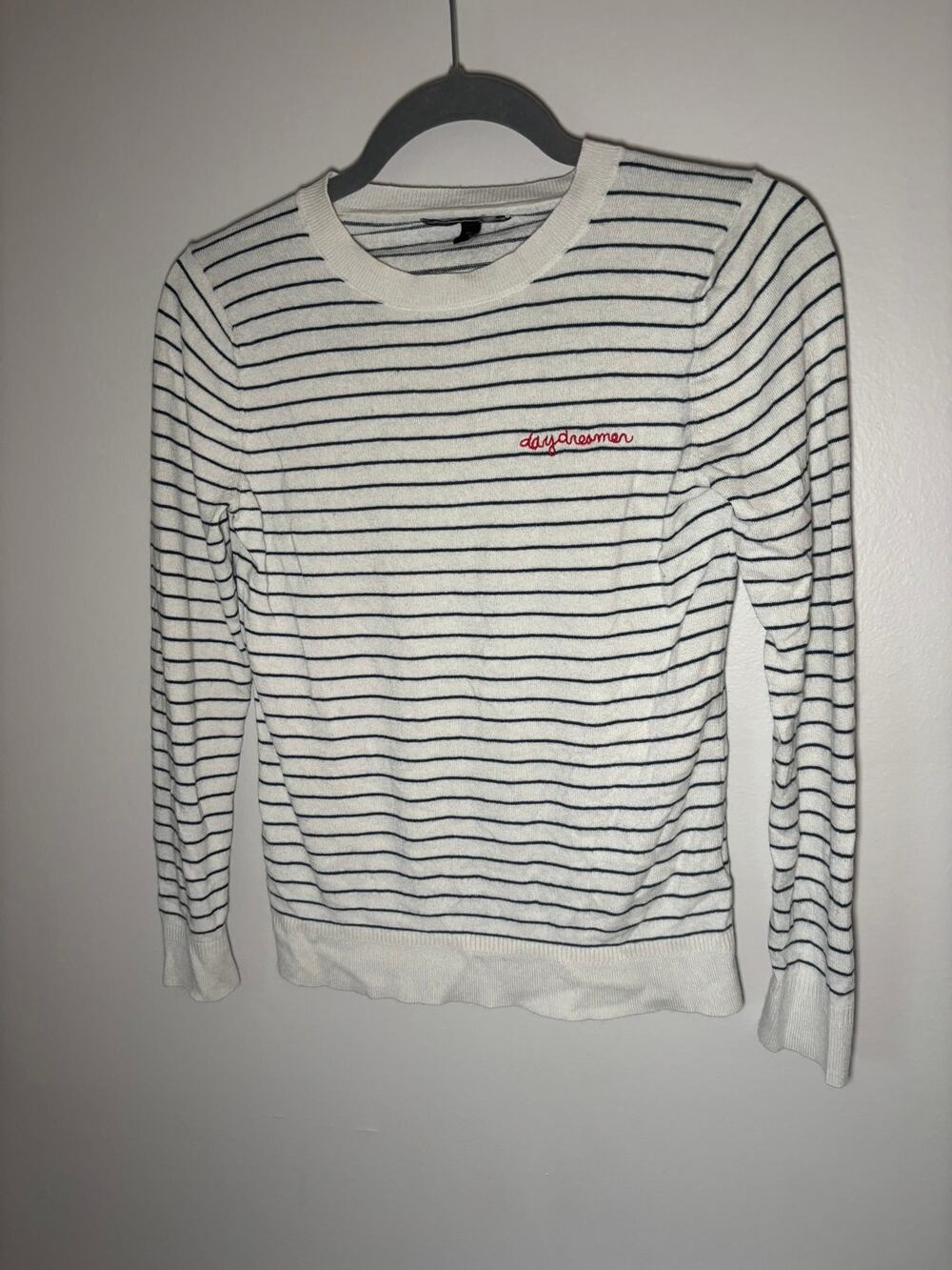 Banana Republic White and navy striped knit crew neck long sleeve ribbed hem swe